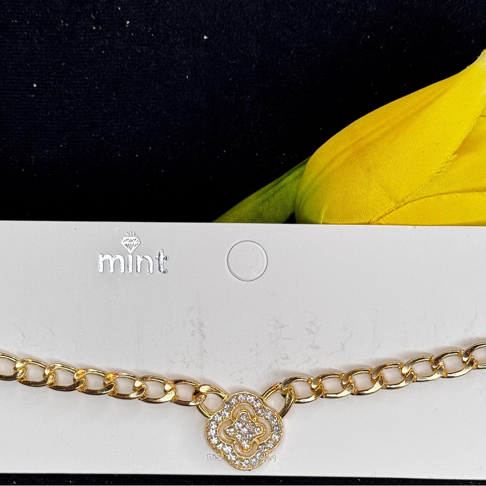 Mint Gold Tone Crystal Clover Link Necklace 16-18 inch